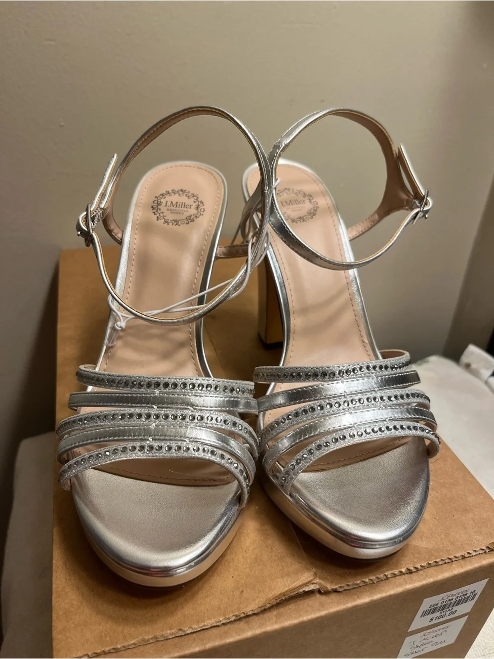 I.Miller shiny silver